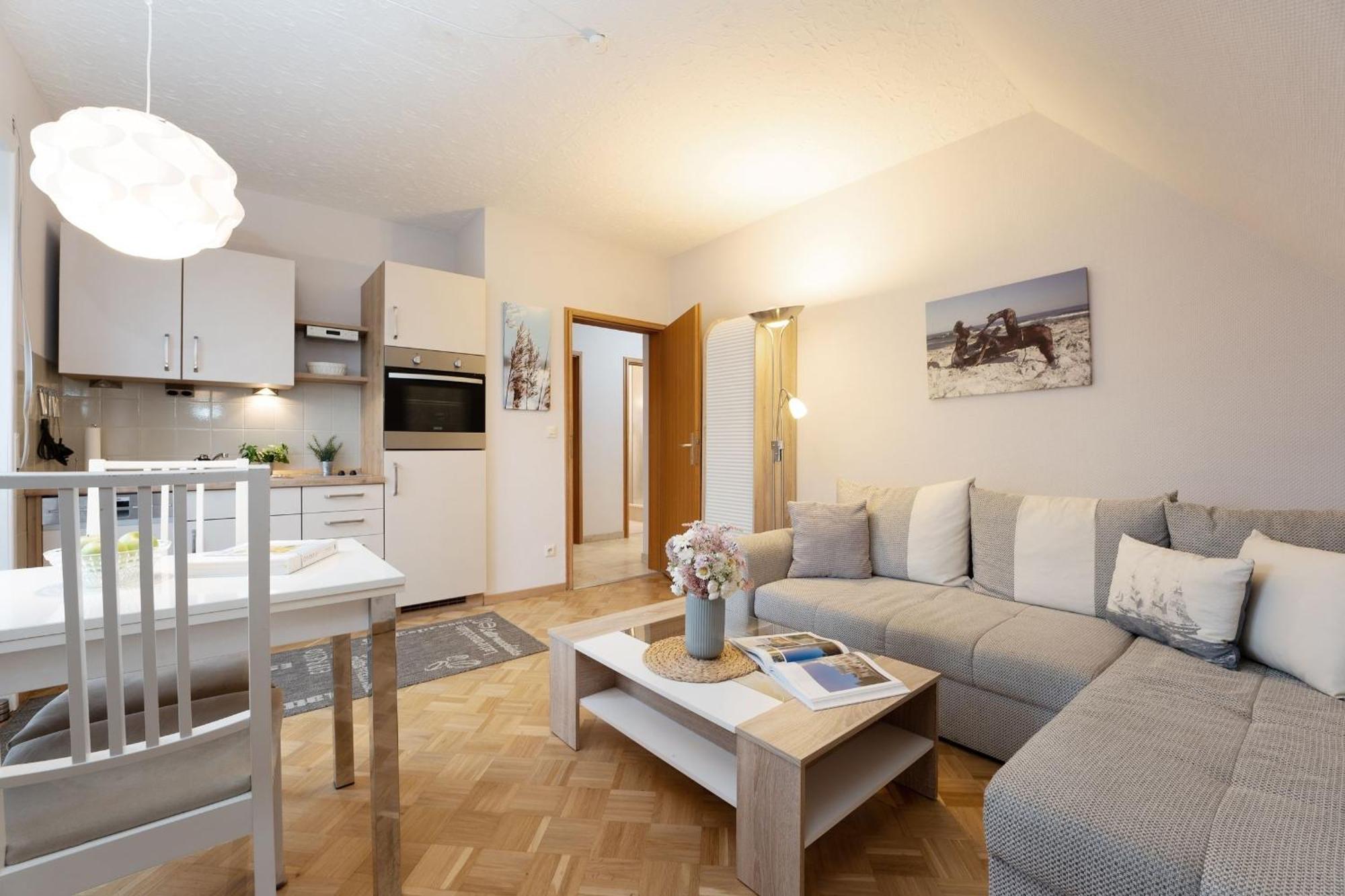Mittelweg 6 Wohnung 4 グレーミッツ エクステリア 写真